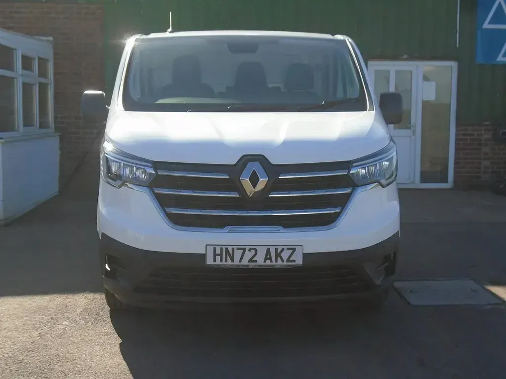 Begagnad Renault Trafic Business 2023 Vit