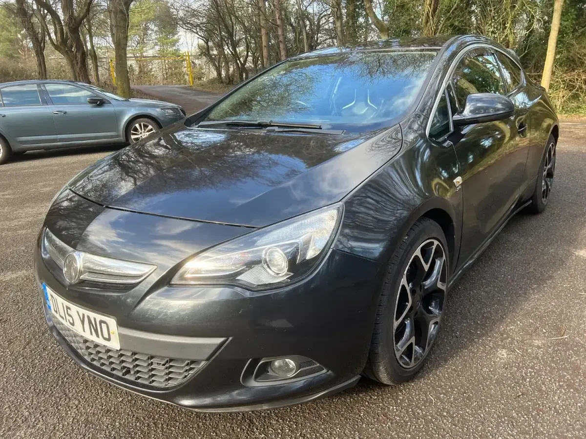 Used Vauxhall Astra GTC SRi 2015 Black Coupe