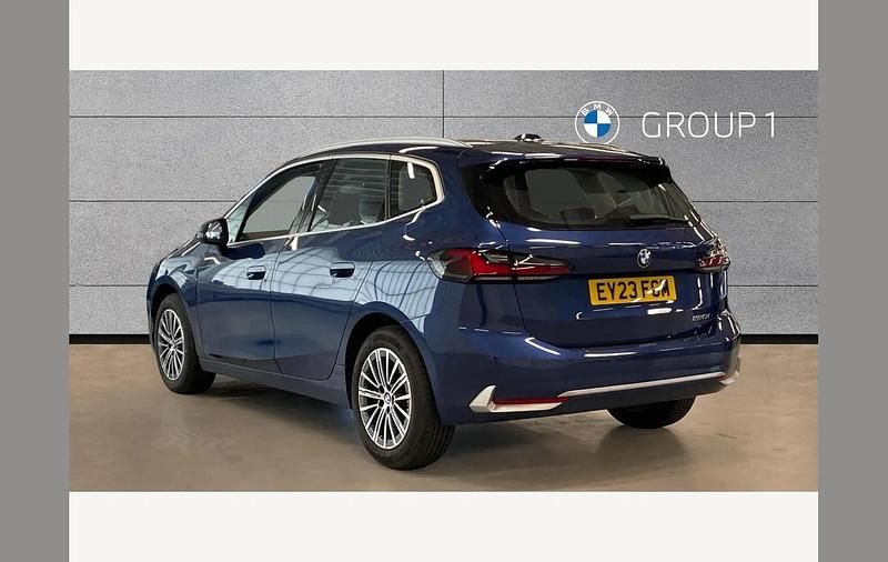 Used BMW 220 Luxury Line 154 HP (113 kW) 2023 Blue Estate