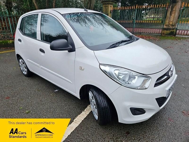 Used Hyundai i10 Classic 2013 White Hatchback