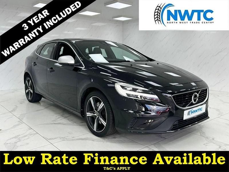 Black Used 2016 Volvo V40 R-Design Estate | £8,095 (Fair price) - Image 1/3