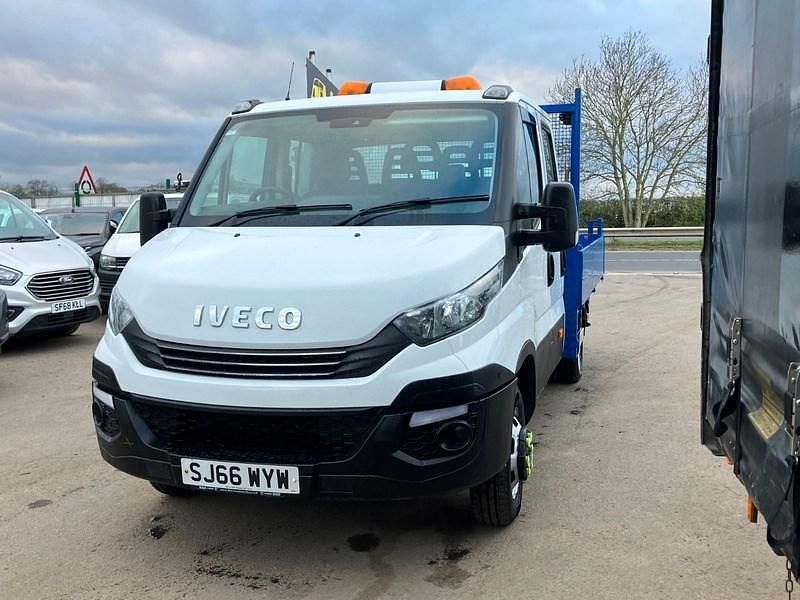 Used Iveco Daily 180 HP (132 kW) 2016 White