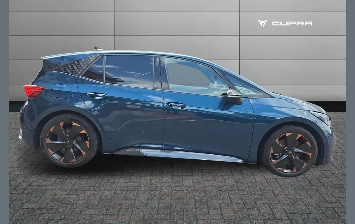 Used Cupra Born e-Boost 169 kW (230 HP) 2023 Blue Hatchback