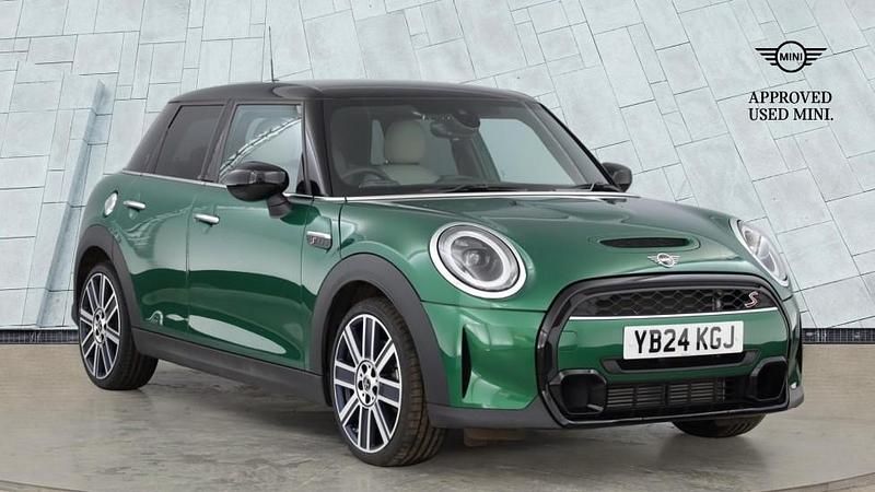 Green Used 2024 Mini Cooper S Exclusive Hatchback | £26,490 (Fair price) - Image 1/4