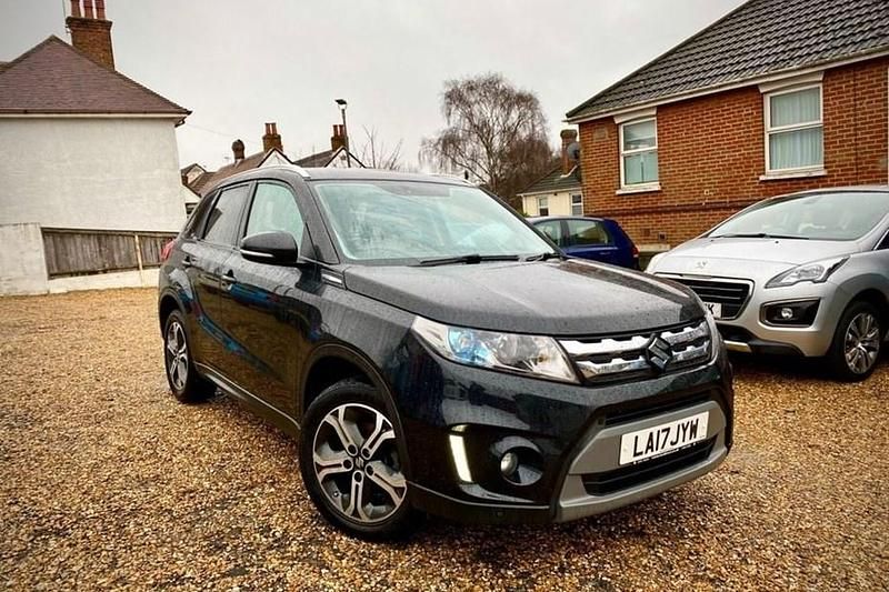 Used Suzuki Vitara SZ5 120 HP (88 kW) 2017 Black SUV