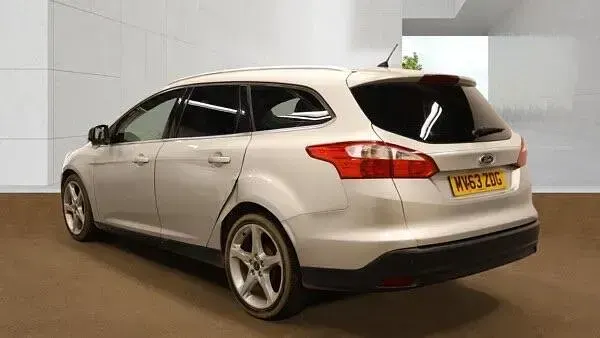 Used Ford Focus Titanium 115 HP (84 kW) 2013 Silver Estate