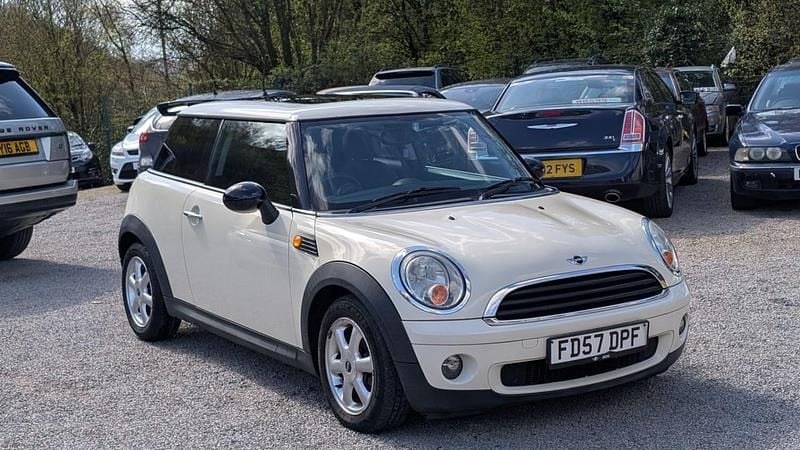 Used Mini ONE Hatch 2007 White Hatchback