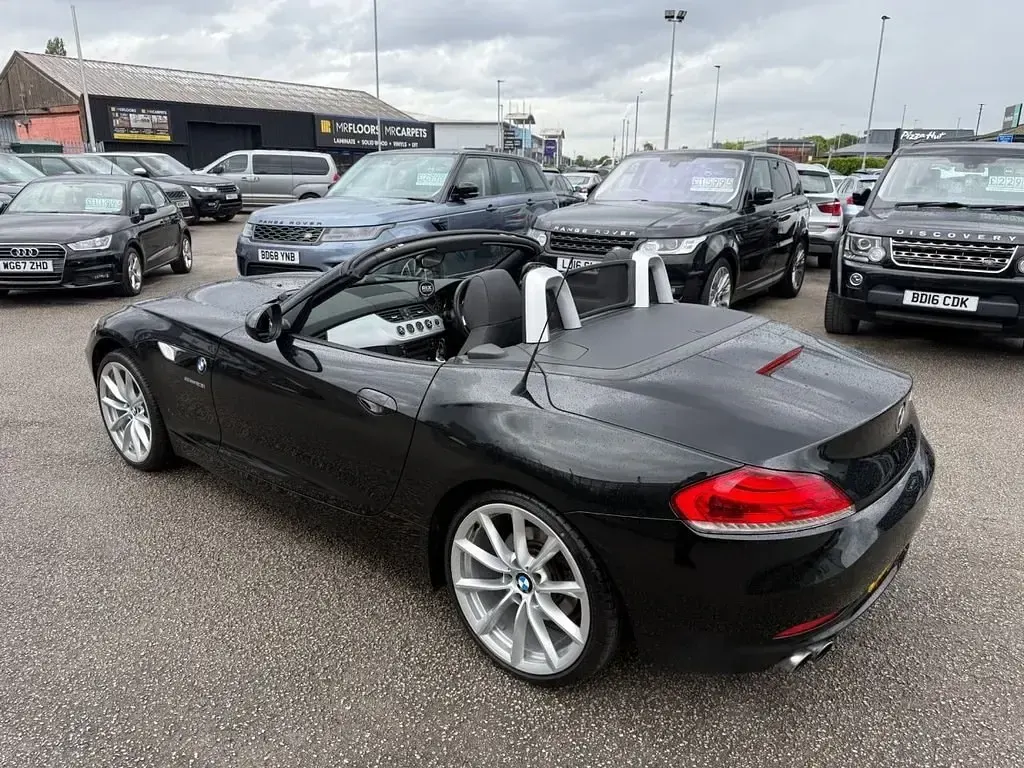 Begagnad BMW Z4 204 HK (150 kW) 2009 Svart Cab