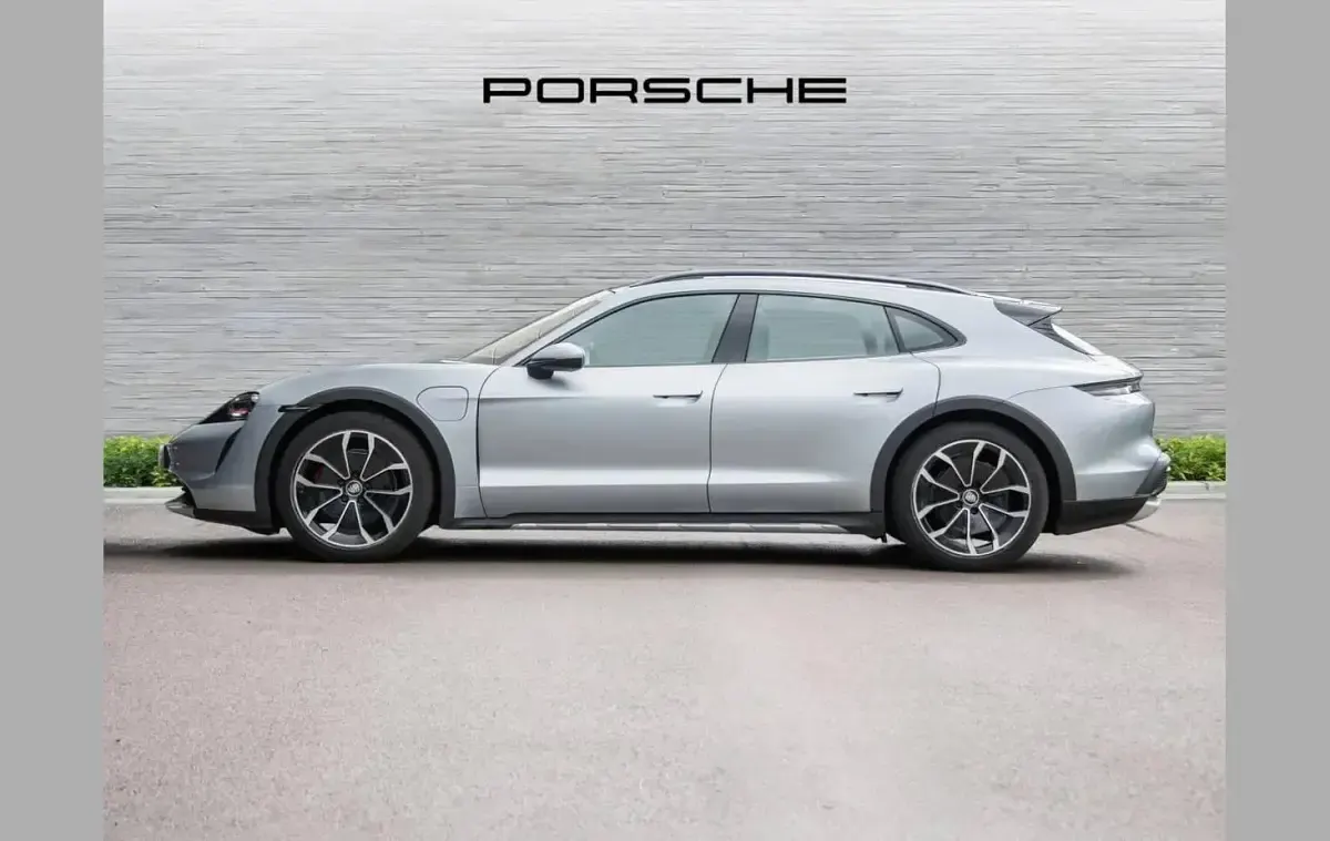 Used Porsche Taycan 419 kW (571 HP) 2022 Silver Estate
