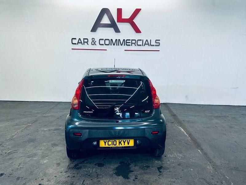 Used Peugeot 107 68 HP (50 kW) 2010 Grey Hatchback