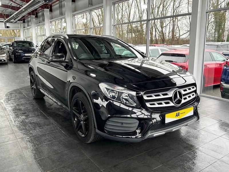 Used Mercedes GLA200 Executive 136 HP (100 kW) 2017 Black SUV