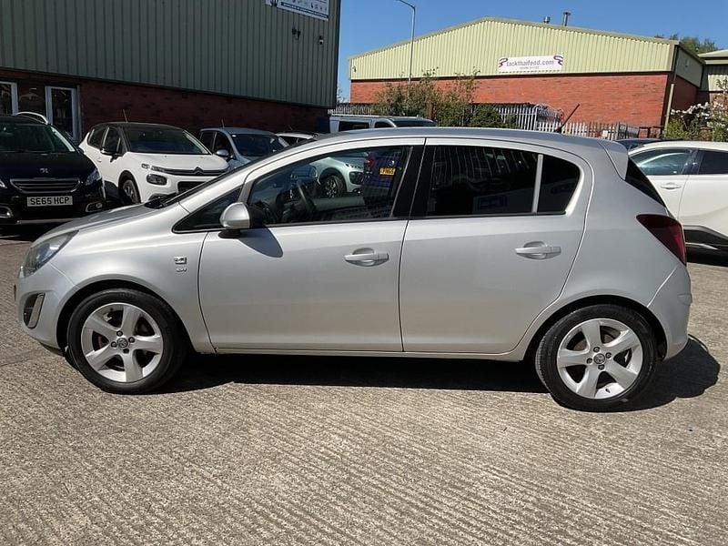 Second-hand Vauxhall Corsa 2013 Argintiu Hatchback