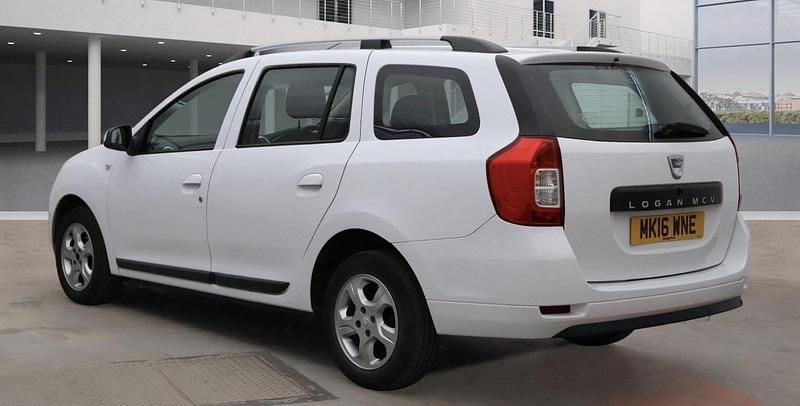 Used Dacia Logan MCV Lauréate 2016 White Estate