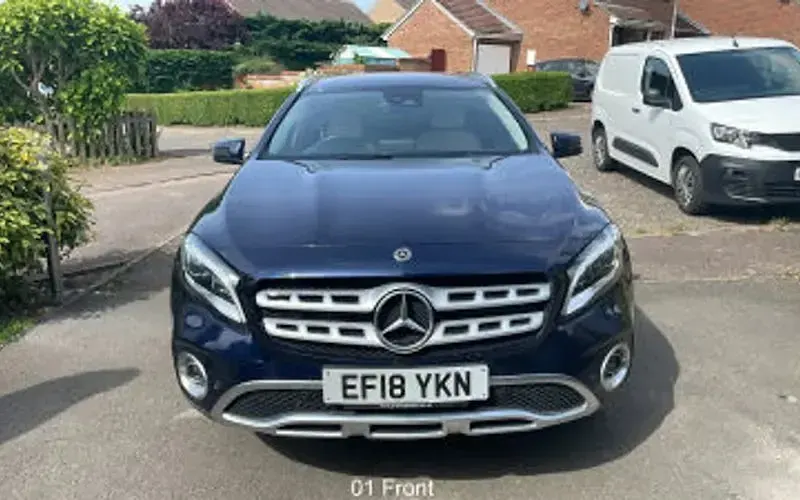 Used Mercedes GLA250 Premium 211 HP (155 kW) 2018 Blue SUV