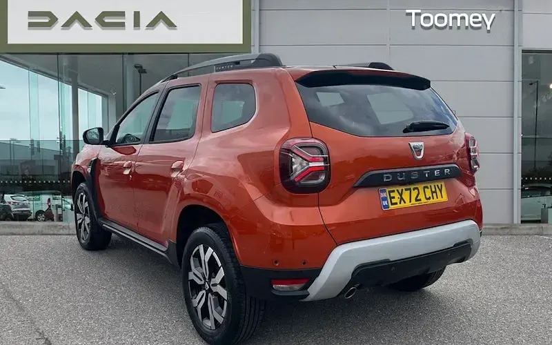 Used Dacia Duster Prestige 90 HP (66 kW) 2022 Orange SUV