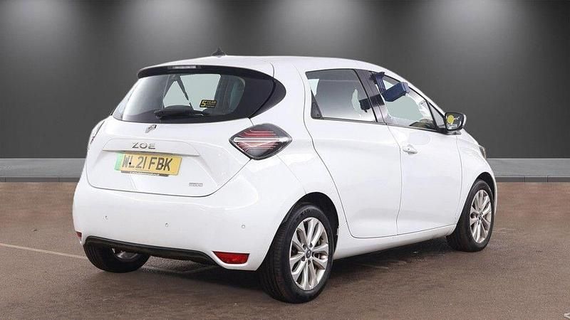 Used Renault Zoe Iconic 80 kW (109 HP) 2020 White Hatchback