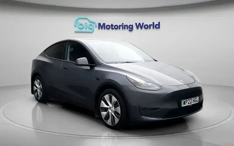 Used Tesla Model Y Long Range AWD 286 kW (389 HP) 2025 SUV