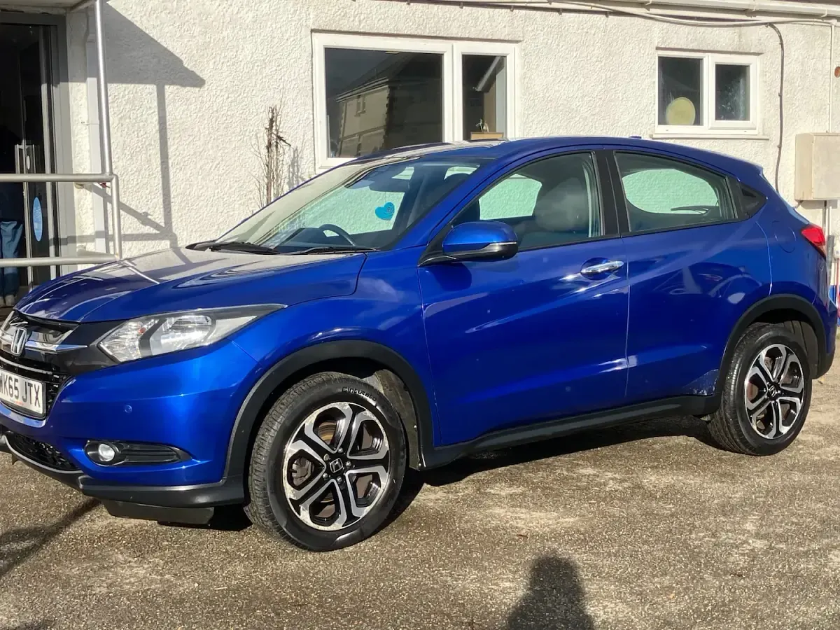 Used Honda HR-V SE 130 HP (95 kW) 2015 Blue SUV