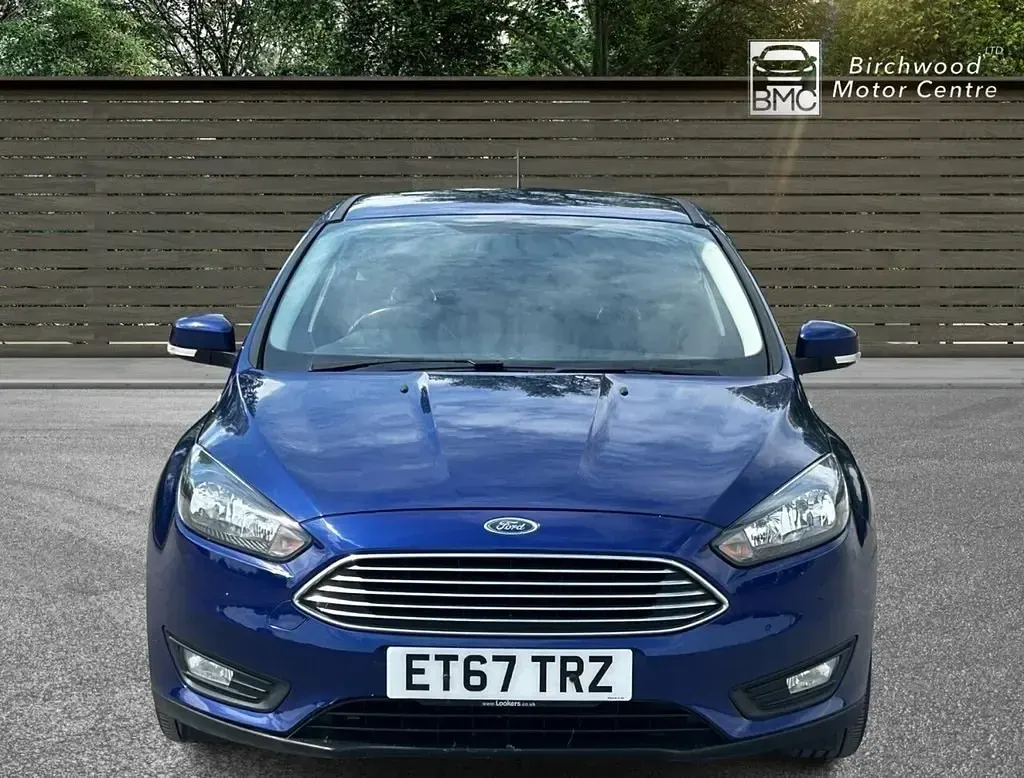Usado Ford Focus Zetec 125 HP (91 kW) 2018 Azul Citadino