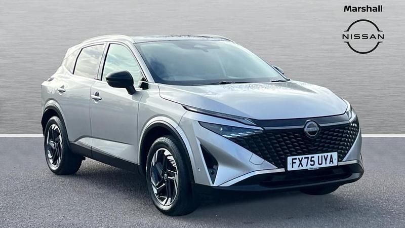 Used Nissan Qashqai N-Connecta 190 HP (139 kW) 2025 Silver SUV