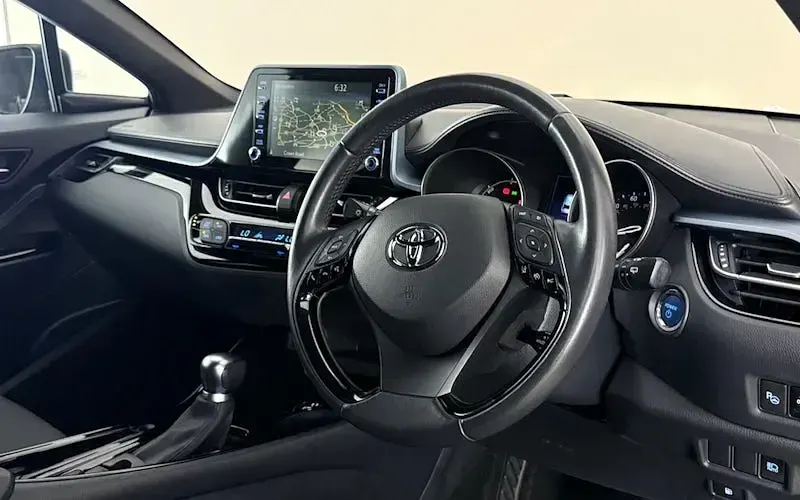 Used Toyota C-HR Design 122 HP (89 kW) 2023 SUV