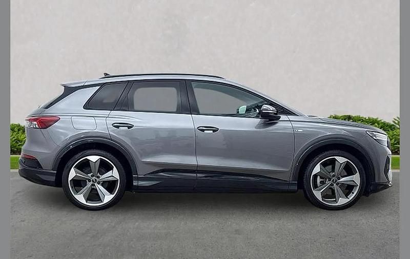 Used Audi Q4 e-tron Black Edition 210 kW (286 HP) 2025 Grey SUV