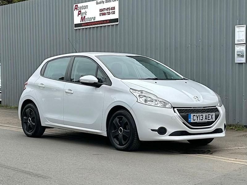 White Used 2013 Peugeot 208 Access Hatchback | £3,500 (A bit pricey) - Image 1/4