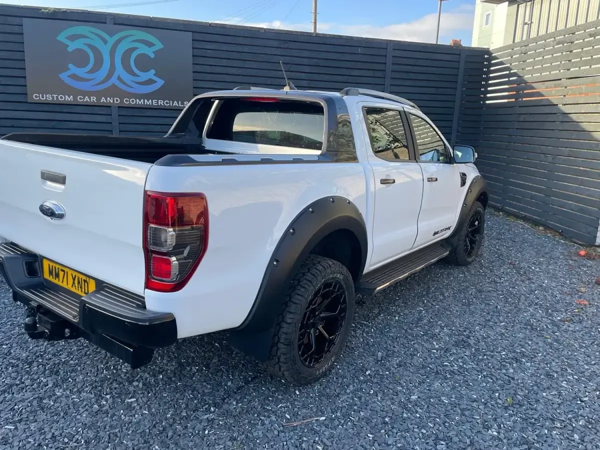 Second-hand Ford Ranger Wildtrack 210 CP (154 kW) 2022 Alb Pickup