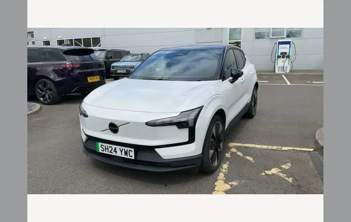 Used Volvo EX30 Ultra 200 kW (272 HP) 2024 White SUV