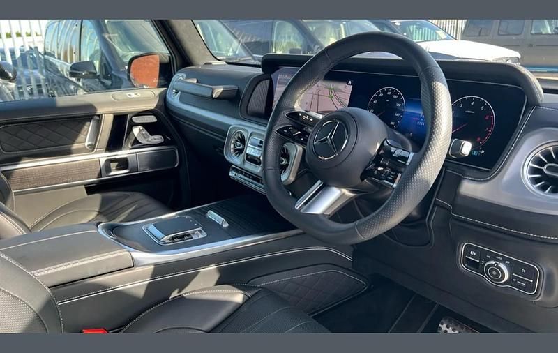 Used Mercedes G500 AMG Line Premium Plus 442 HP (325 kW) 2025 Grey SUV