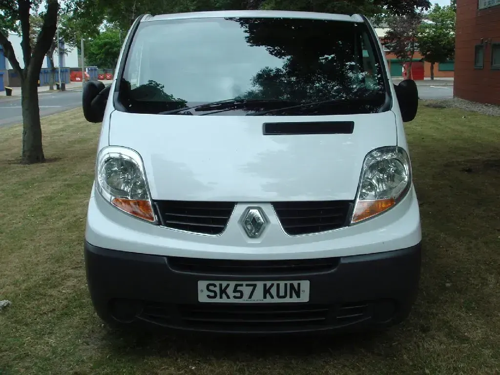 Used Renault Trafic 2007 White MPV