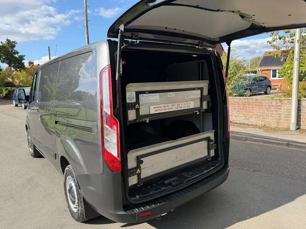 Used Ford Transit Custom 105 HP (77 kW) 2018 Grey Van