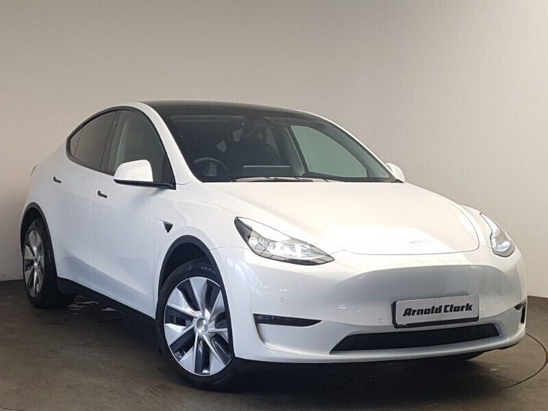 White Used 2022 Tesla Model Y Long Range SUV | £27,298 (A bit pricey) - Image 1/4