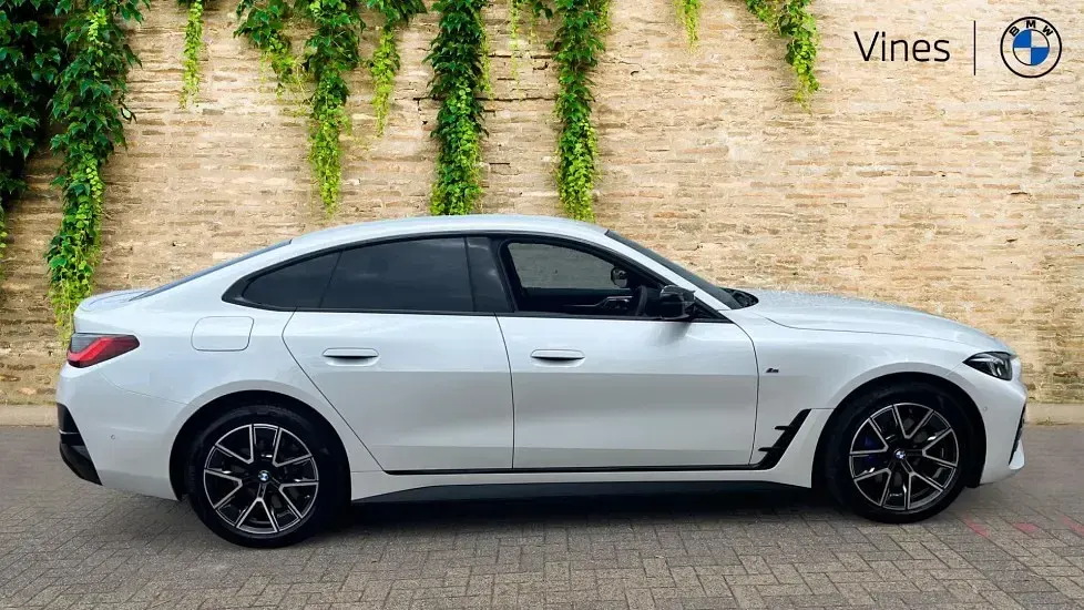 Used BMW i4 Shadowline 394 kW (537 HP) 2025 White Sedan