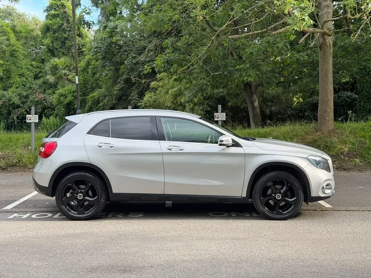 Used Mercedes GLA200 2018 Silver SUV