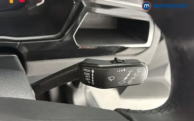 Used VW Touran SEL 150 HP (110 kW) 2025 Grey MPV