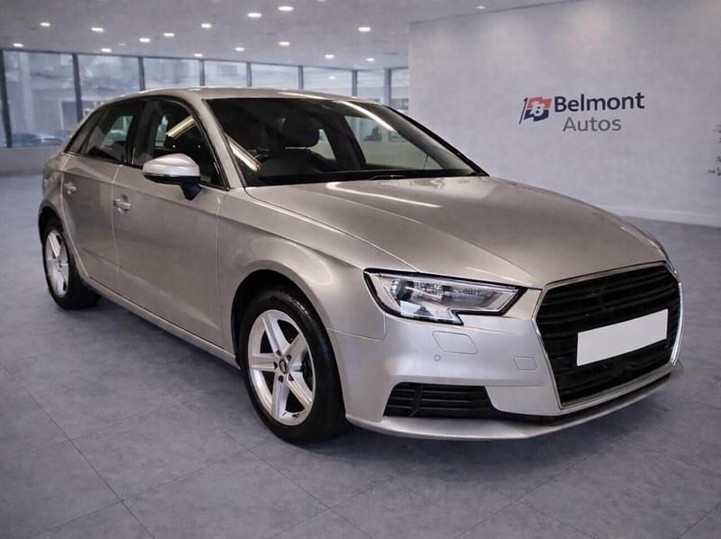 Used Audi A3 Sportback Comfort 116 HP (85 kW) 2020 Silver Hatchback