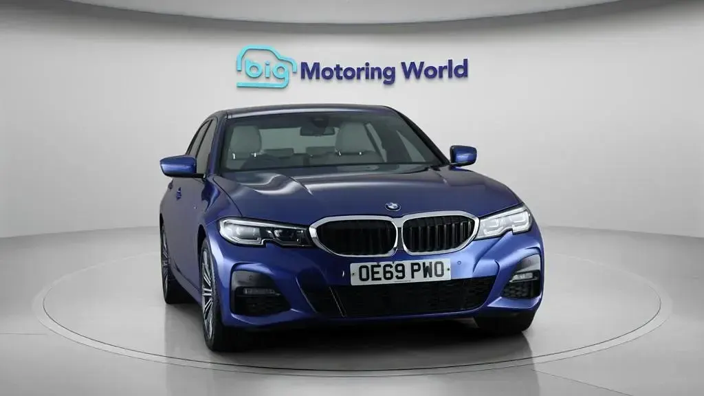 Used BMW 330e M Sport 292 HP (214 kW) 2019 Blue Sedan