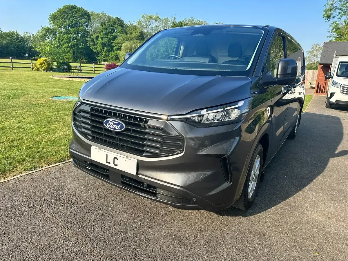 Used Ford Transit Custom Limited 136 HP (100 kW) 2024 Grey Van