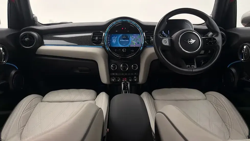 Used Mini Cooper S Exclusive 176 HP (129 kW) 2024 Red Hatchback