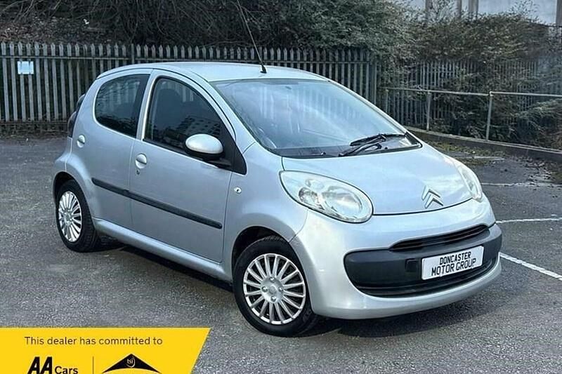 Usado Citroën C1 67 HP (49 kW) 2008 Cinzento Citadino