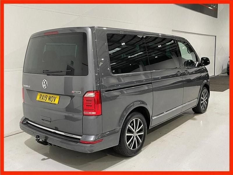 Used VW Caravelle Executive 199 HP (146 kW) 2019 Grey MPV