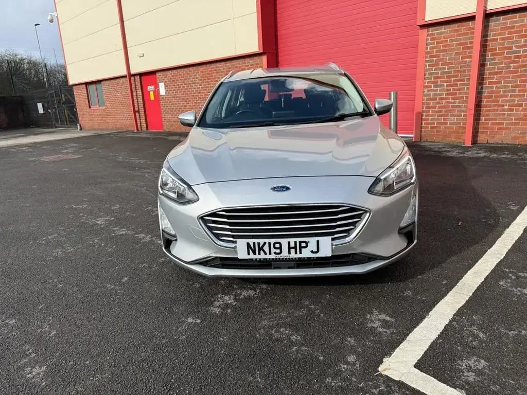 Used Ford Focus Zetec 95 HP (69 kW) 2024 Silver Estate