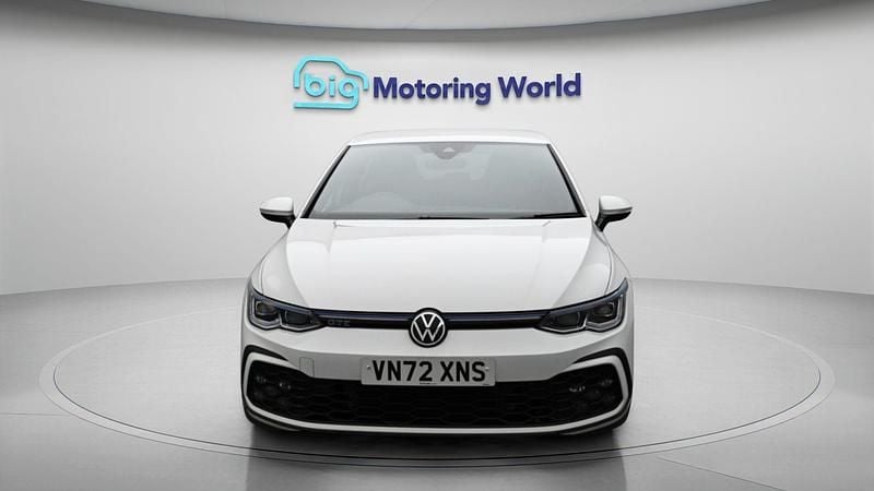 Used VW Golf VIII GTE 242 HP (177 kW) 2022 White Hatchback