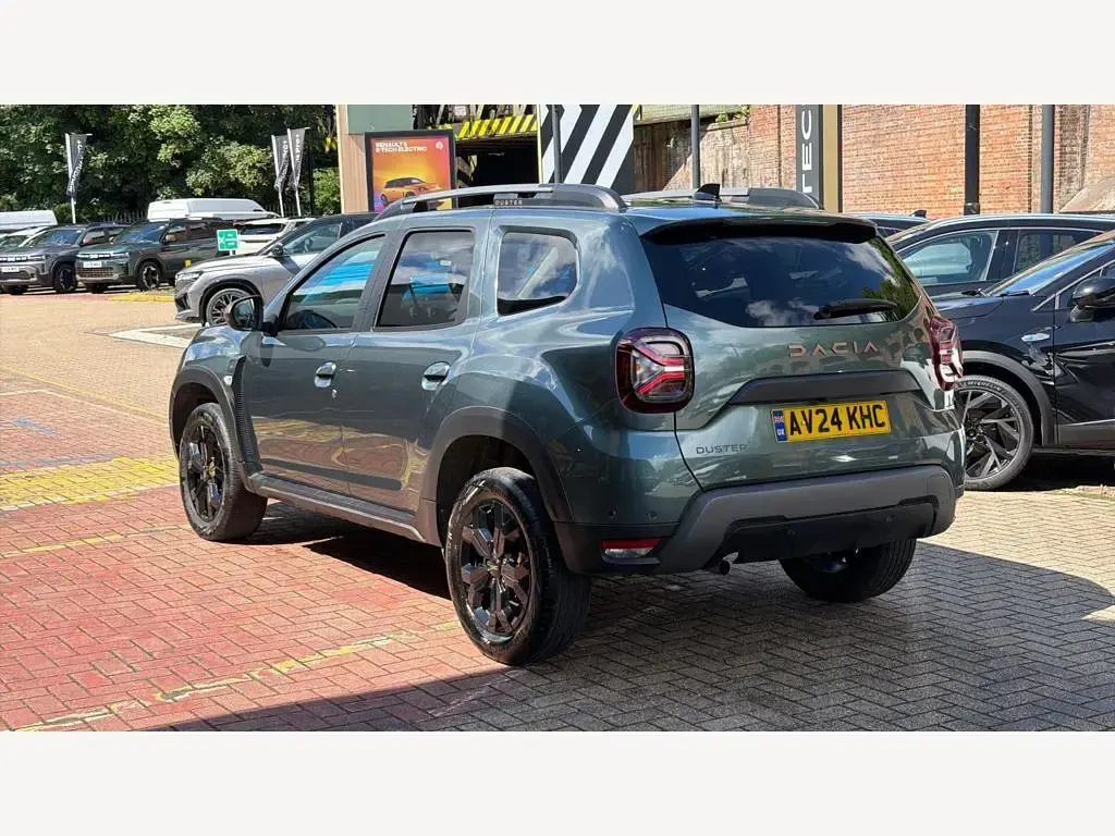 Used Dacia Duster Extreme 2024 Green SUV