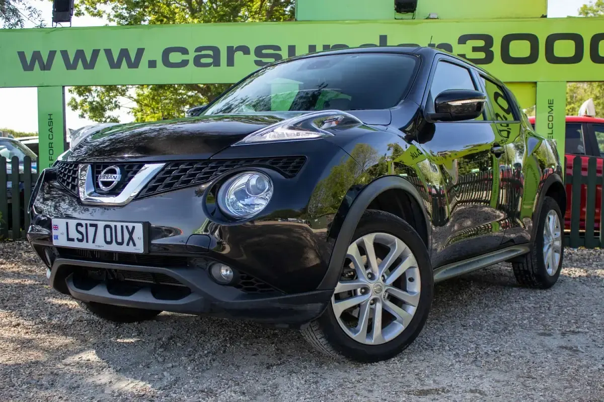 Used Nissan Juke N-Connecta 110 HP (80 kW) 2017 Black SUV
