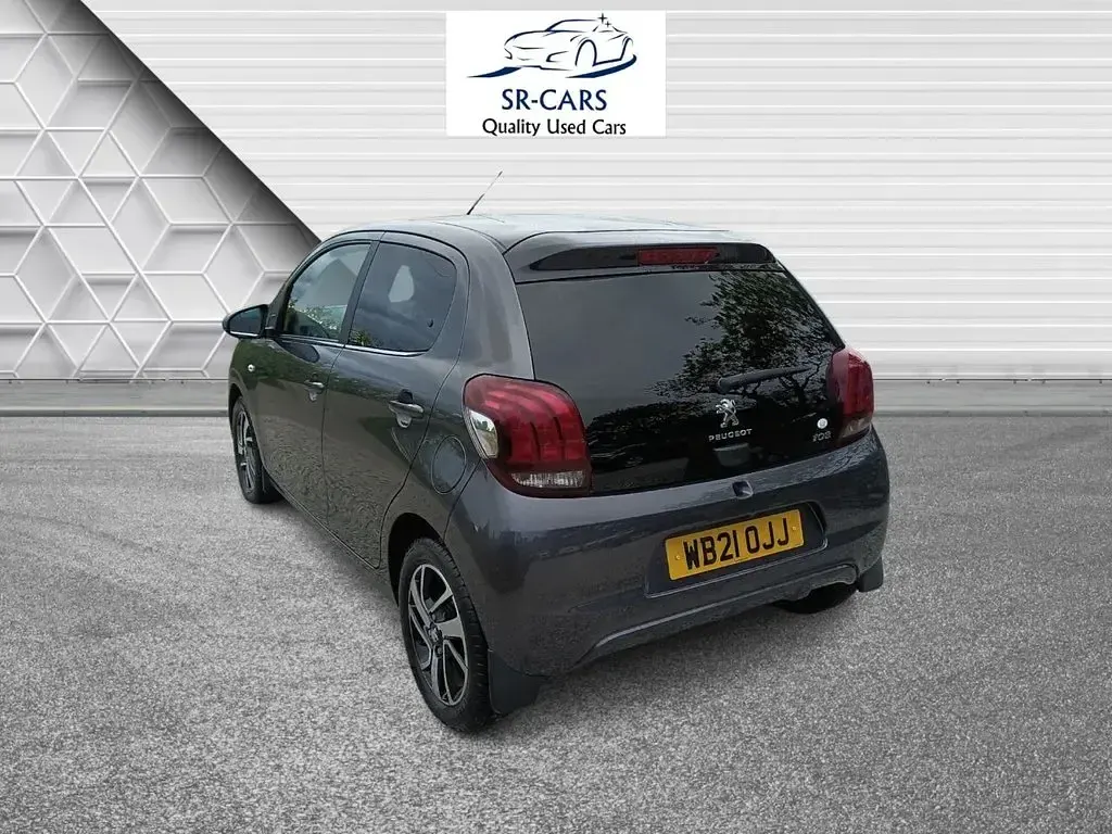 Used Peugeot 108 Allure 72 HP (52 kW) 2021 Grey Hatchback