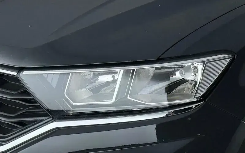 Used VW T-Roc SE 150 HP (110 kW) 2019 Grey SUV