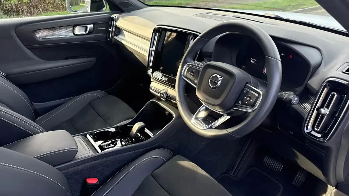 Usado Volvo XC40 Ultimate 2024 Azul SUV