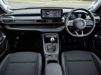 Image 3/4